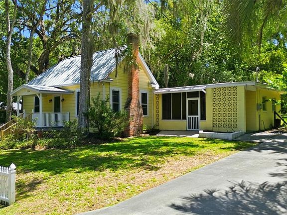 2nd image of 236 Pryor St