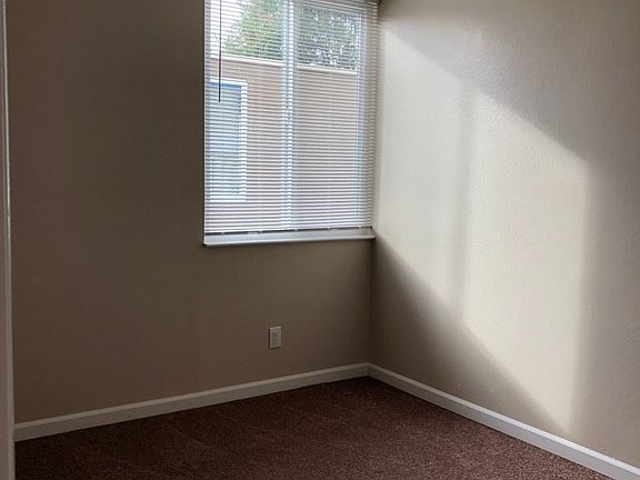 3rd image of 955 Joaquin Ave APT E