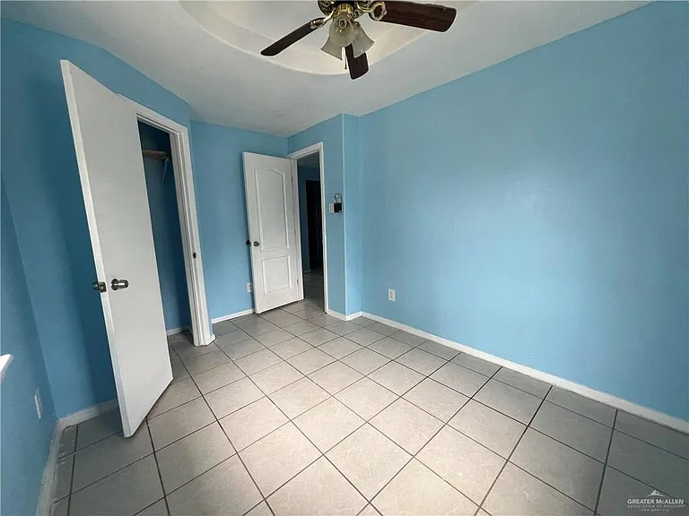 1015 Martinez St — Photo 5