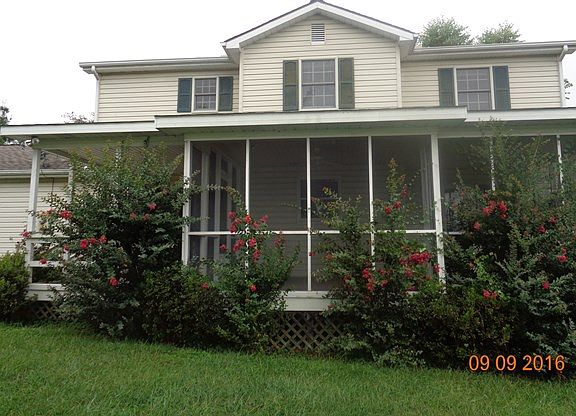 2nd image of 720 Wexford Way