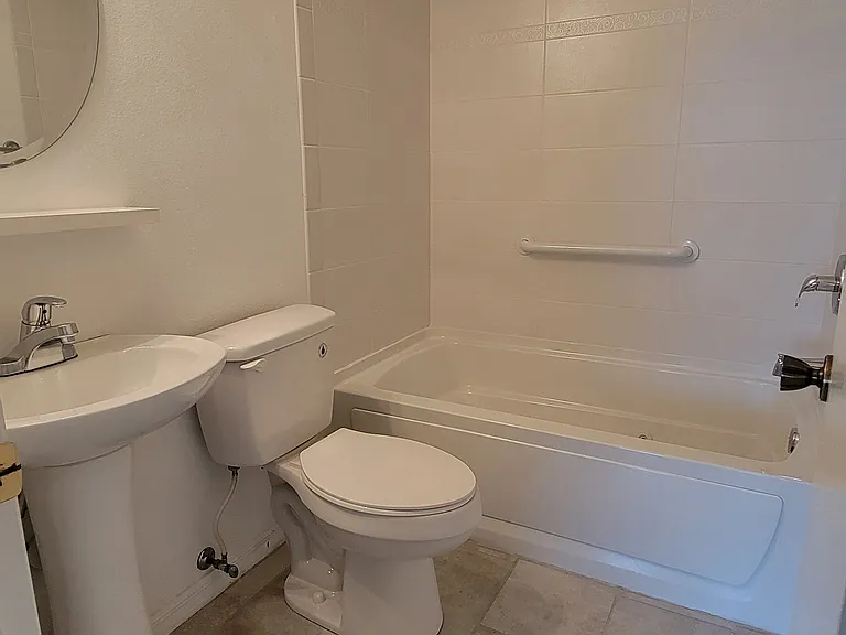 10819 Chenequa Ct — Photo 28