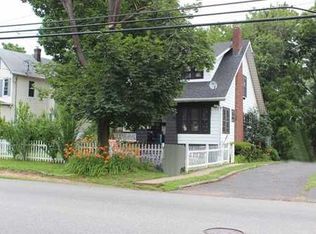 43 Meadow Rd, Edison, NJ 08817