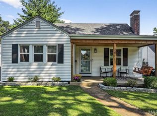 2811 Lawndell Dr, Saint Louis, MO 63144