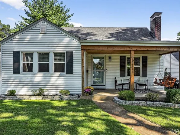 2811 Lawndell Dr, Saint Louis, MO 63144