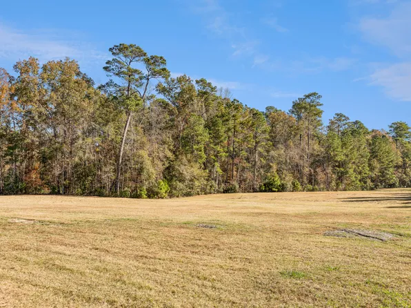 1640 Calamus Pond Rd, Summerville, SC 29486