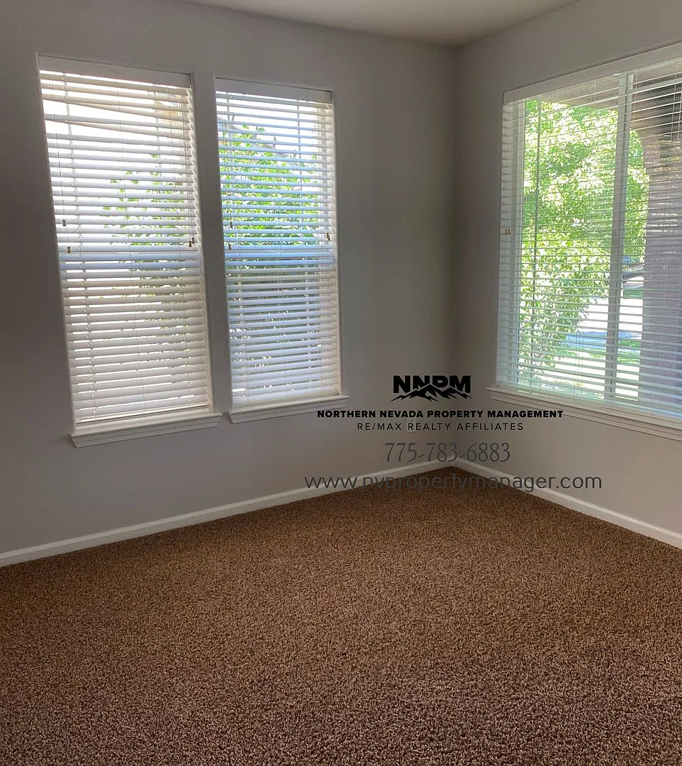 3 Bedroom 2 Bathroom Home in Wingfield Springs — Photo 3