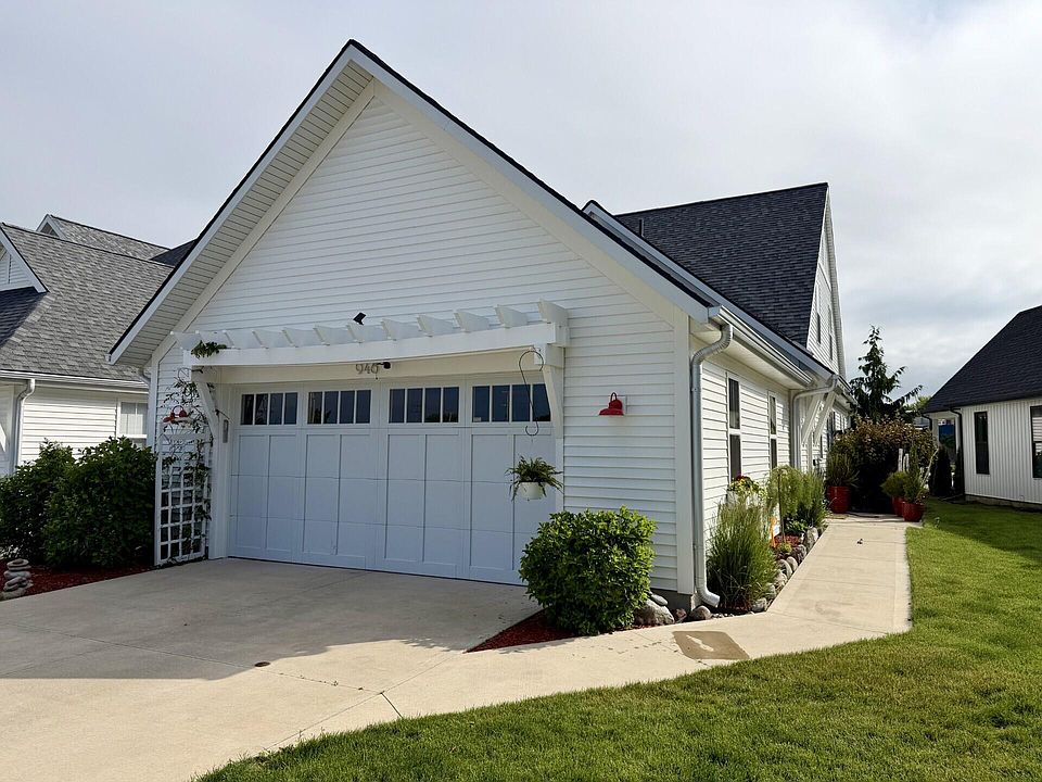 1st image of 946 Boardwalk Cove Dr