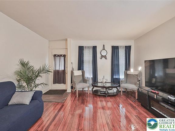 5th image of 1819 Fairview Ave