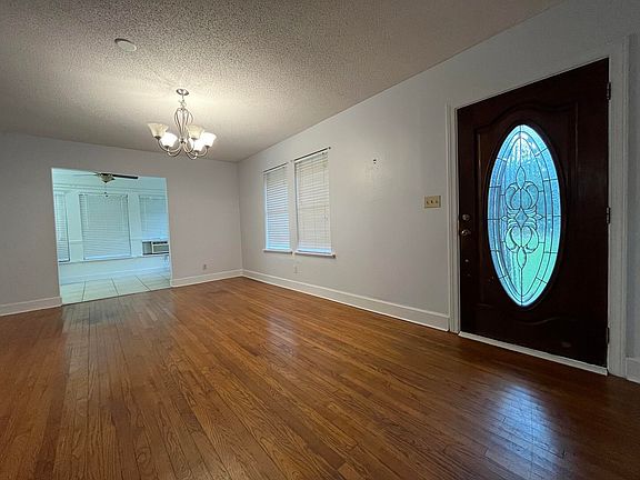 4th image of 22 Casora Dr