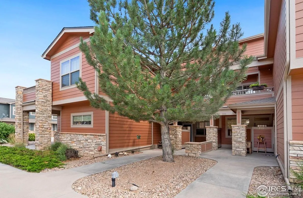 Building Photo - 4101 Crittenton Ln #201