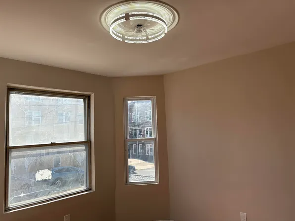 99 West 50th Street image 35 of 44