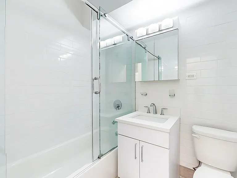 157 E 57th St #6C — Photo 9