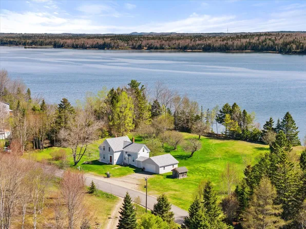 372 Rays Point Road, Milbridge, ME 04658