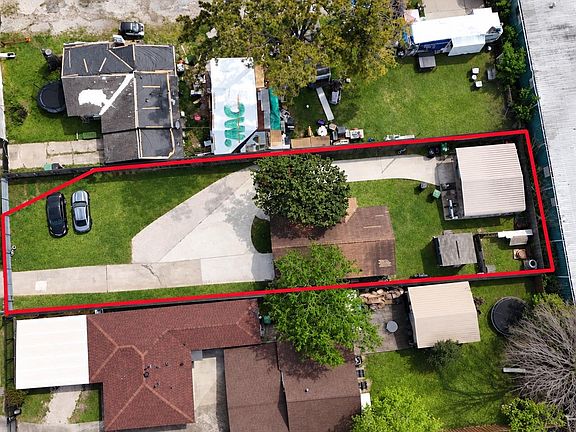 3rd image of 409 Robert Lee Rd
