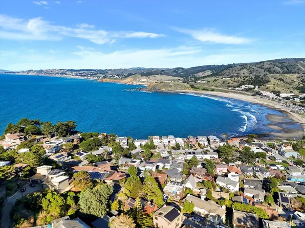 150 Olympian Way, Pacifica, CA 94044