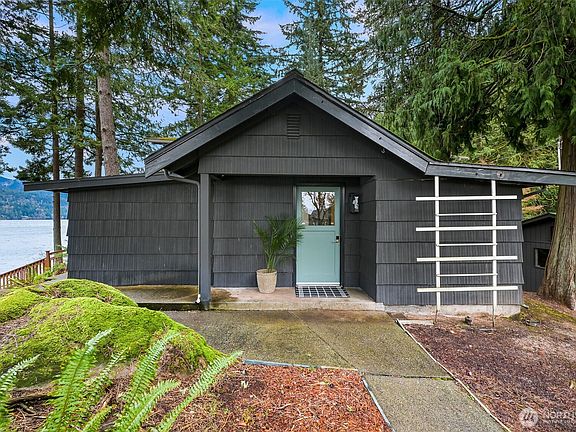 4th image of 2562 Lake Whatcom Boulevard