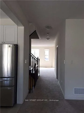 4 bed, $4,000 — Photo 3