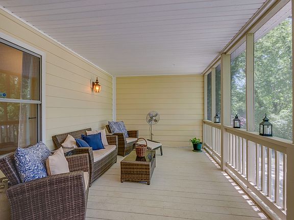 5th image of 1188 Lakeside Dr