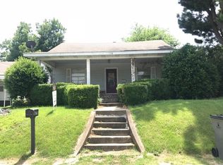 1016 W Emerson St, Paragould, AR 72450