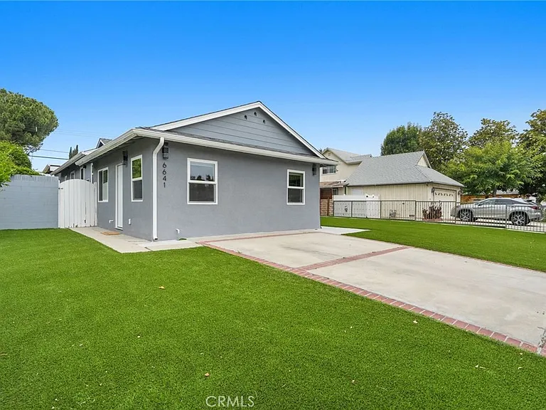 6641 Dannyboyar — Photo 2