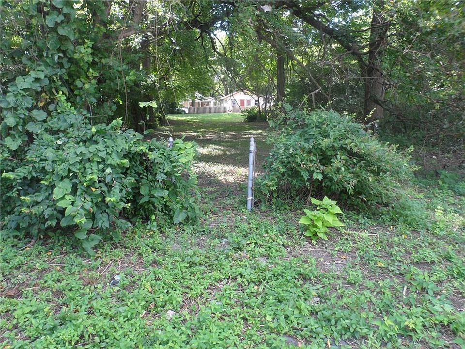 2nd image of 1412 W 33rd St