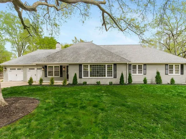 8601 Travis St, Overland Park, KS 66212