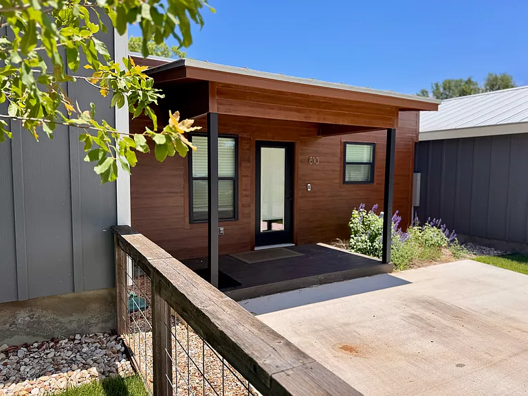 810 Birmingham Ave — Photo 15