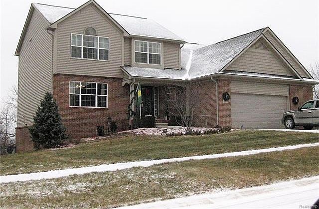 1st image of 660 Phillips Dr