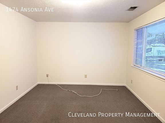 2nd image of 1474 Ansonia Ave