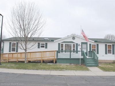 26 Basket Br, Fenton, MI, 48430