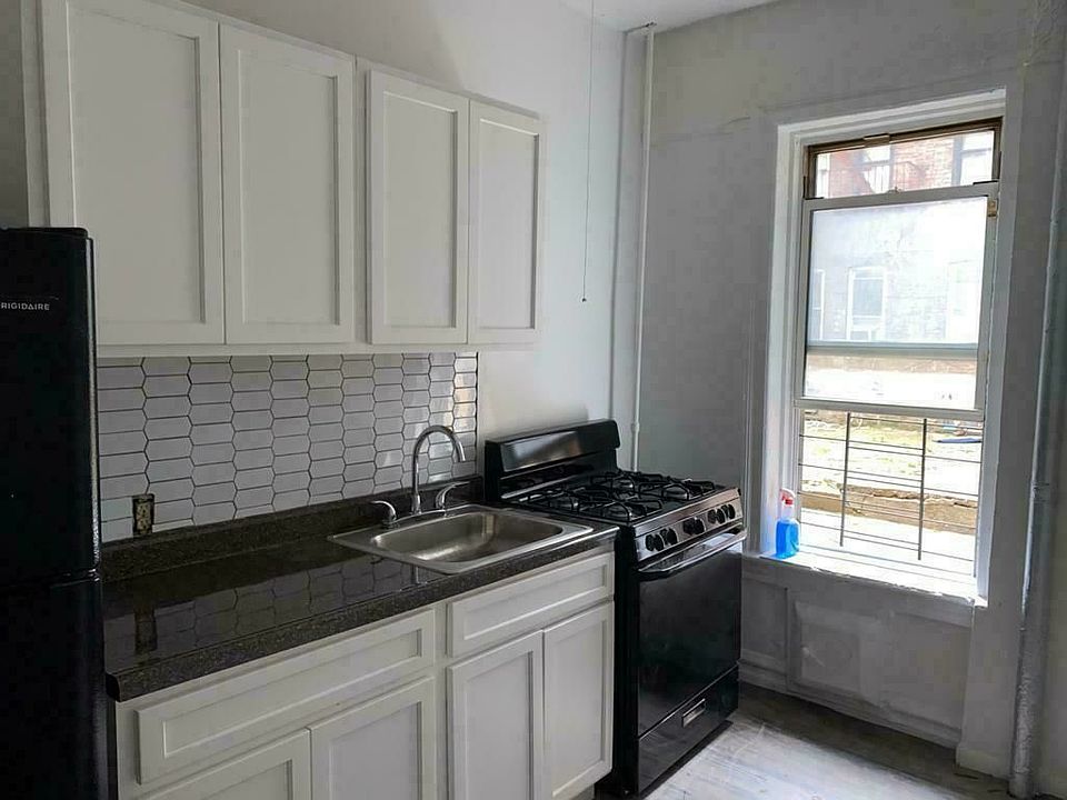 1st image of 1677 Saint Johns Pl #1D