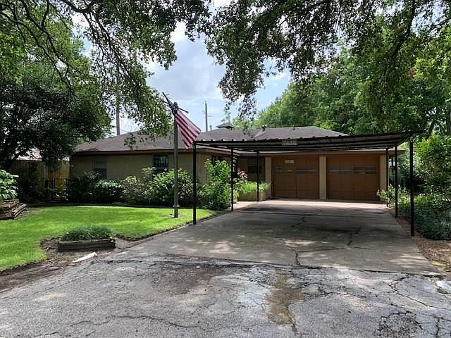1st image of 6903 Petre Dr