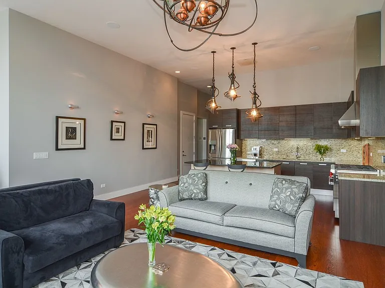 134 S Aberdeen St #6 — Photo 4