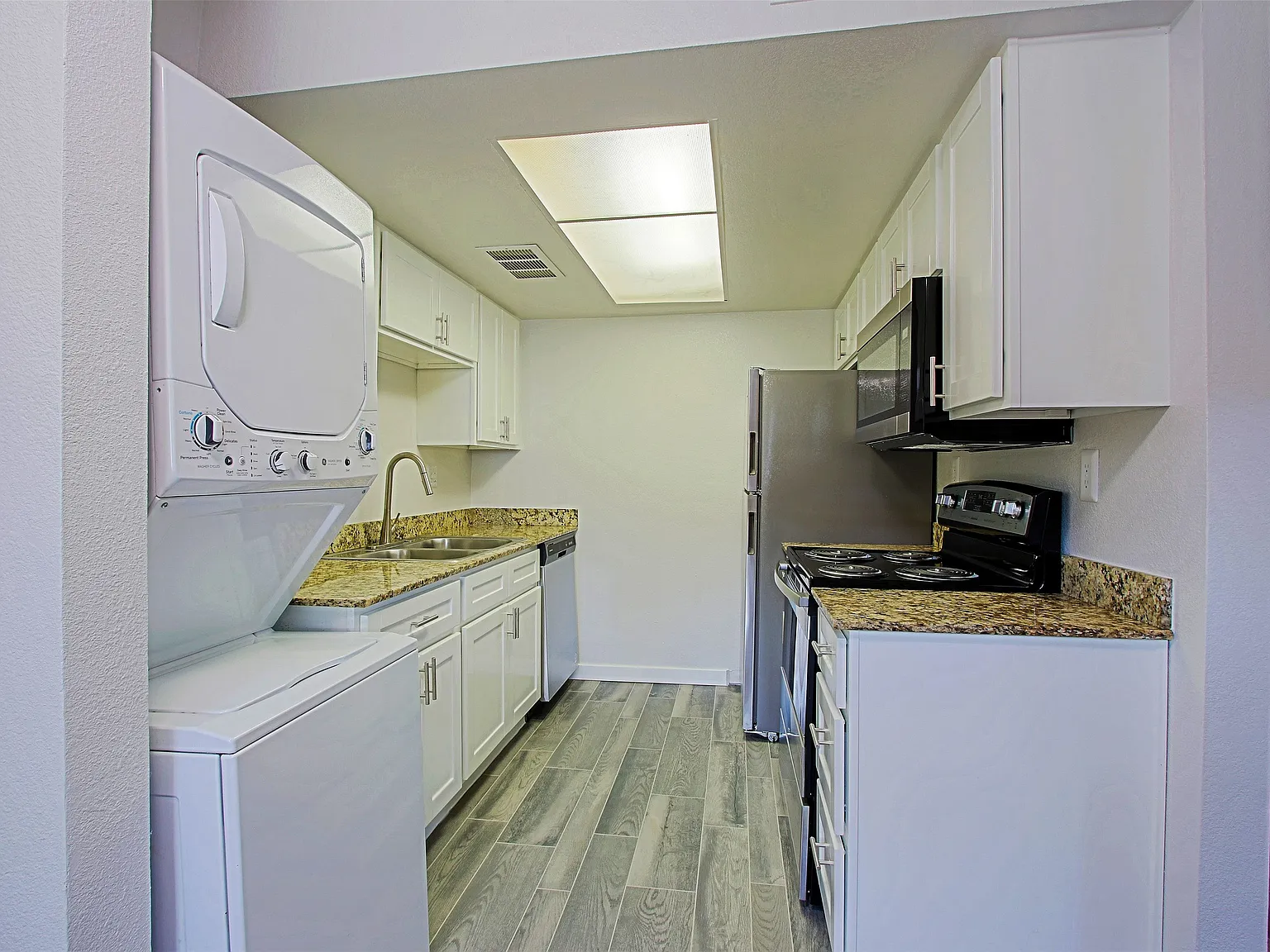 Aspire Mesa — Photo 1
