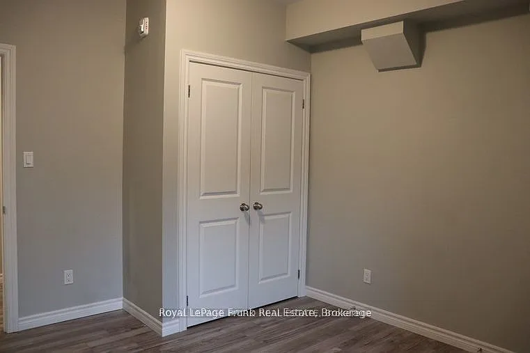 143 Bloor St W #403 — Photo 5