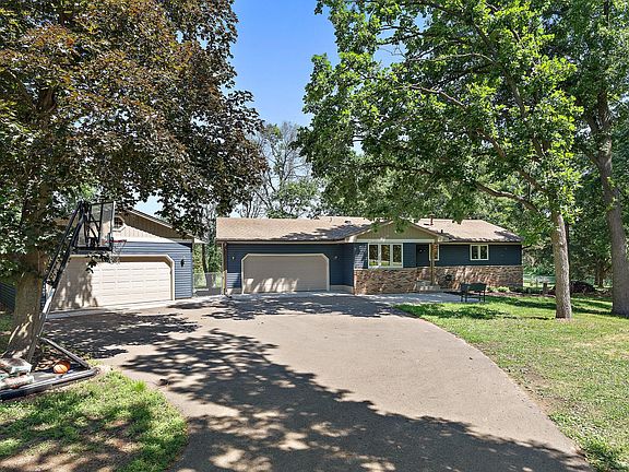 3rd image of 155 Andover Blvd NW