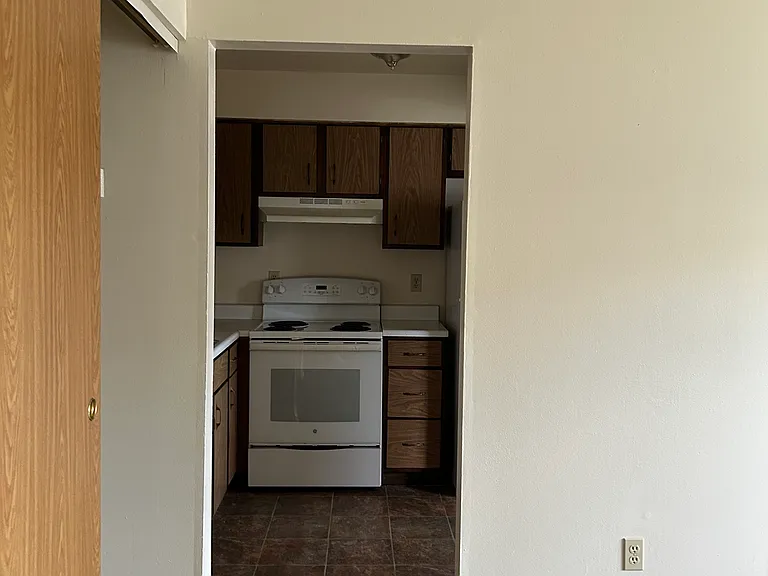 12 Waller Ave #8 — Photo 3