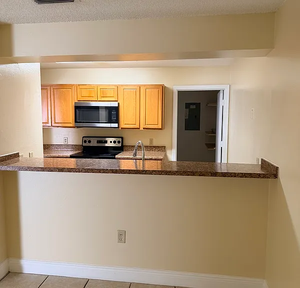 479 Prestwick Pl — Photo 9