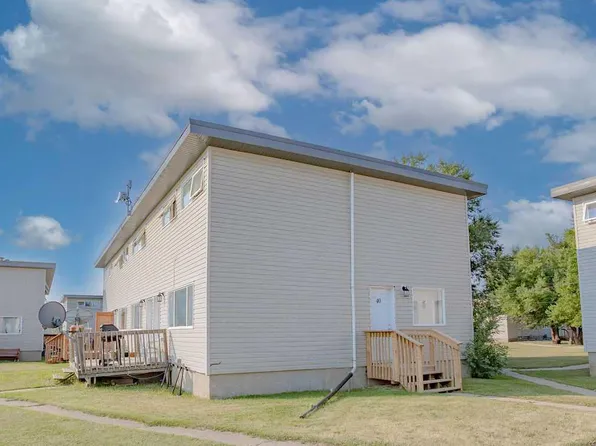 305 N 5th St #40, Wainwright, AB T9W 1A4
