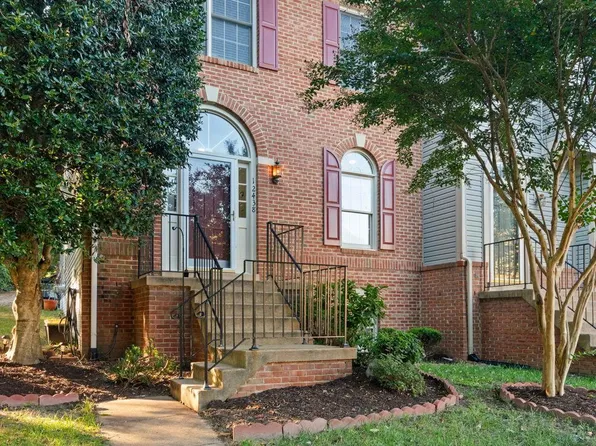 12438 Abbey Knoll Ct, Woodbridge, VA 22192