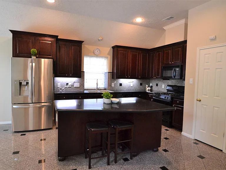1514 Coyote Hills Ln — Photo 17