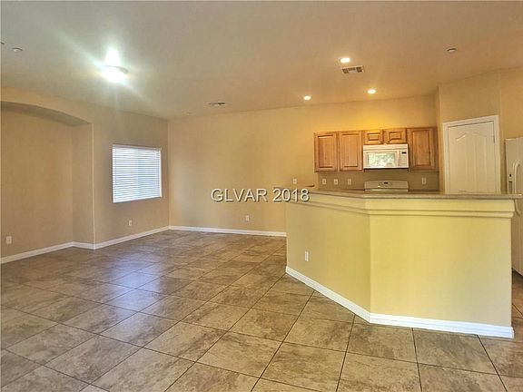 4th image of 5553 Dueces Wild Ct Unit 103