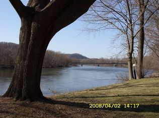 274 Depue St, Belvidere, NJ 07823