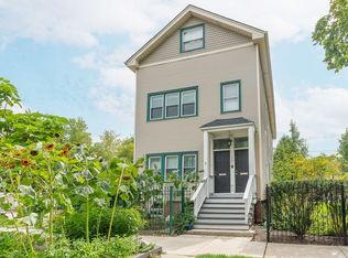 1301 W Nelson St #G, Chicago, IL 60657