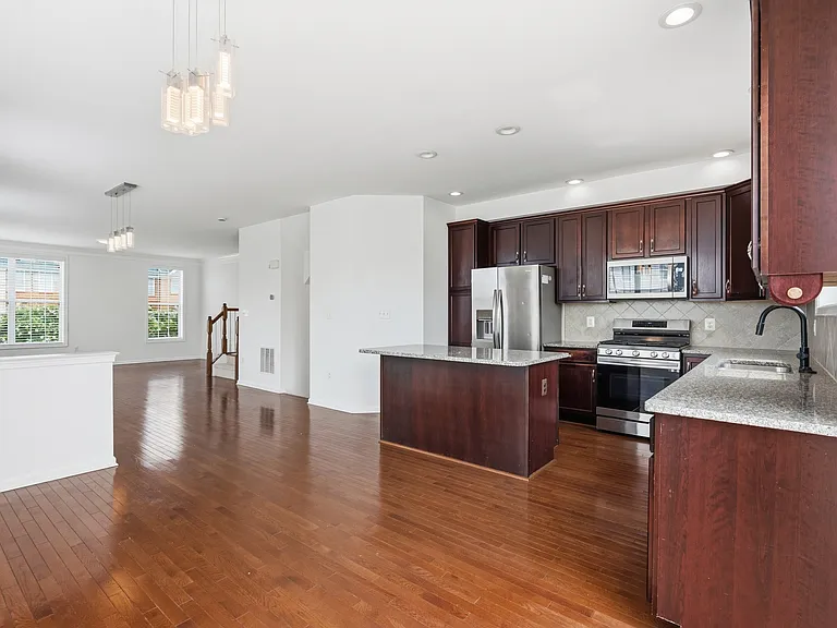23167 Flora Mure Dr — Photo 13