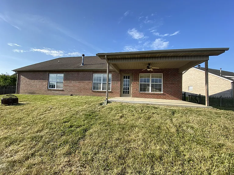 2517 Tyvola Ct — Photo 3