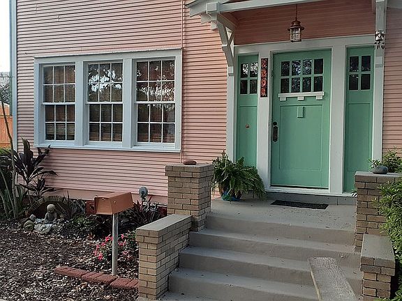 5th image of 3205 Avenue O 1/2