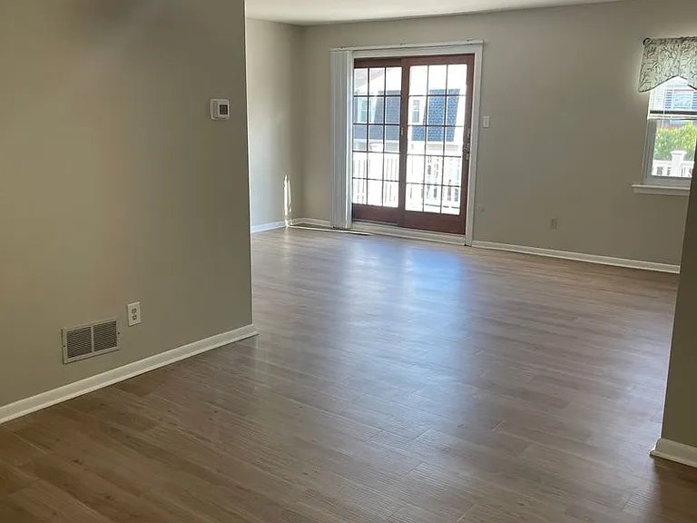 24 E Green Valley Cir — Photo 15