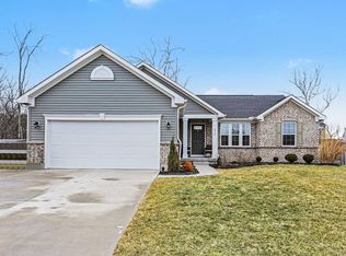 454 Pleasant Ridge Dr, Lebanon, OH 45036