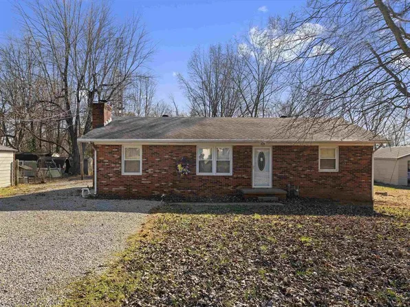 715 Shacklett St, Sacramento, KY 42372